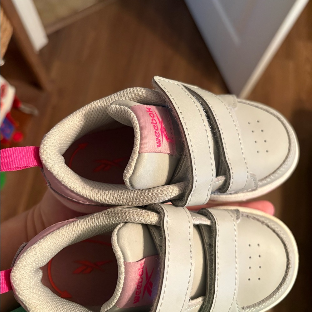 Reebok Kids grey and Pink Velcro Sneakers